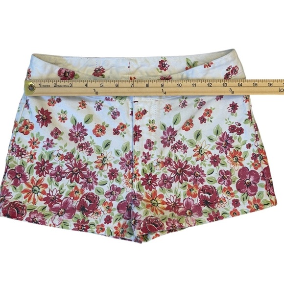 Vintage 90s BONGO Women's White Floral Denim Shorts by Gene Montesano - Picture 2 of 6